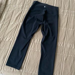Lululemon Wunder Under Crop 21” Black Sz 6 Luxtreme